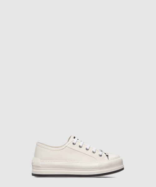 디올 WALK N DIOR 플랫폼 스니커즈 KCK38