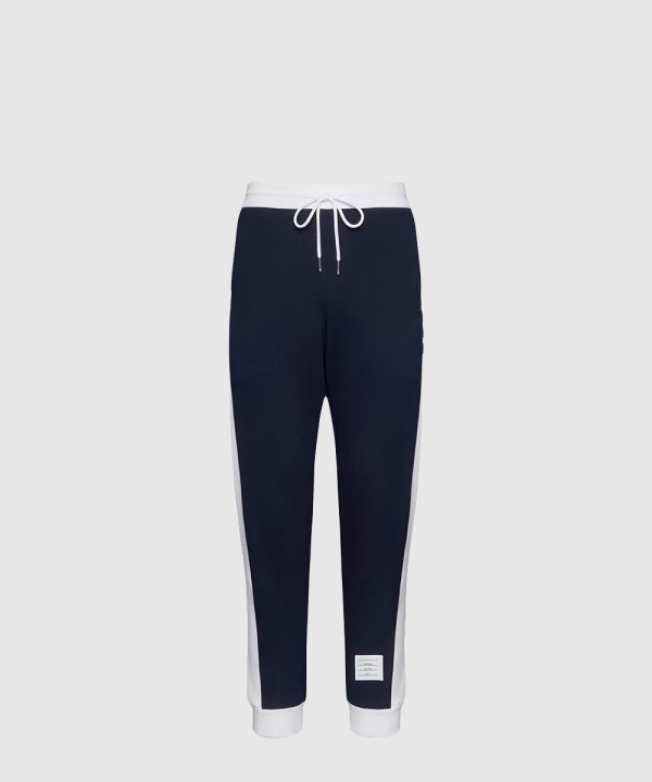 톰브라운 로고 패치 드로스트링 코튼 팬츠