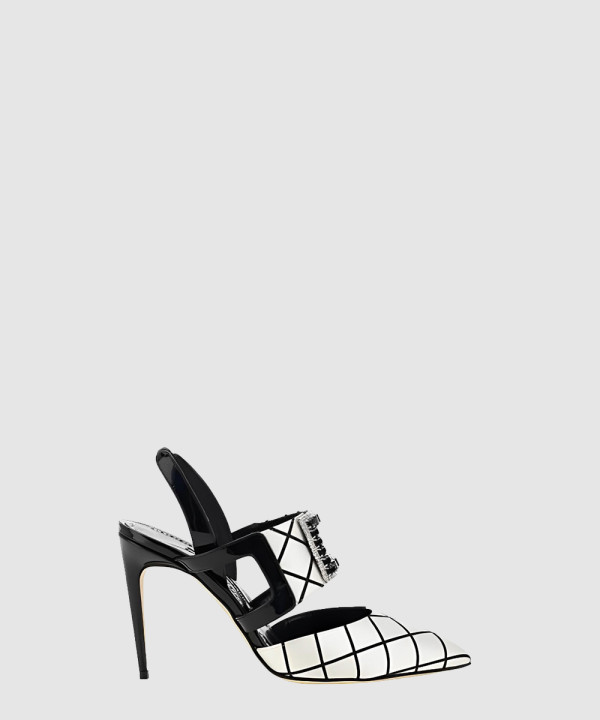 마놀로블라닉 펌프스