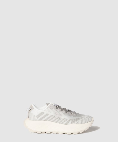 미우미우 테크니컬 패브릭 스니커즈 5E480E