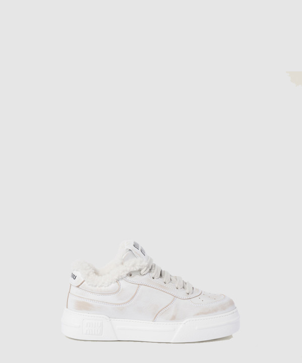 미우미우 레더 스니커즈 5E892D