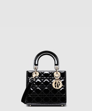 디올 레이디백 램스킨 스몰 M0531