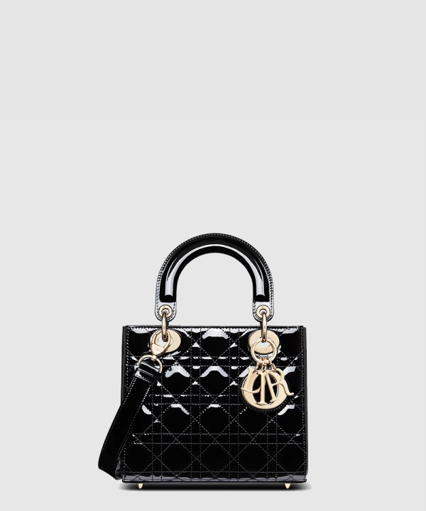 디올 레이디백 램스킨 스몰 M0531