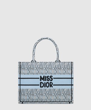 디올 북 토트백 미듐 M1296