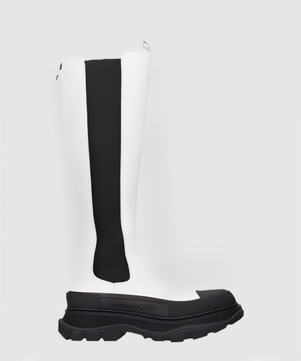 알렉산더맥퀸 트레드 슬릭 스니커즈 666410