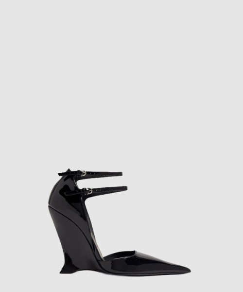 페레가모 샌들 01G554