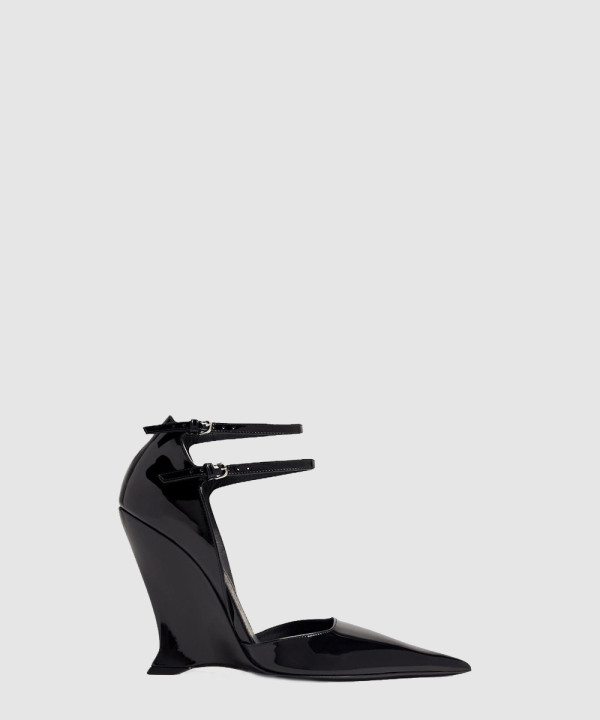 페레가모 샌들 01G554