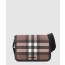버버리 체크 메신저백 80697921