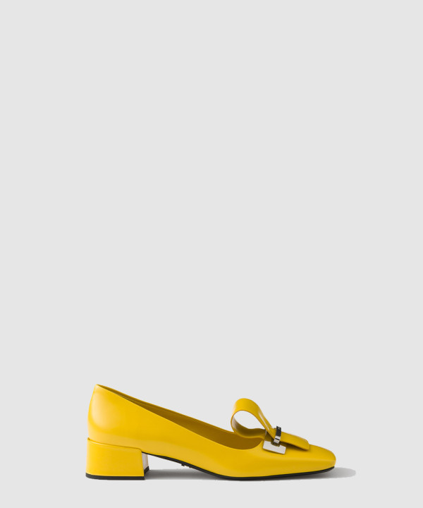 프라다 투톤 브러쉬드 가죽 펌프스 1I963N