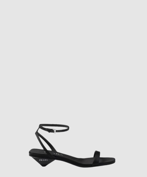 프라다 샌들 1X542N