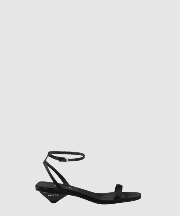 프라다 샌들 1X542N