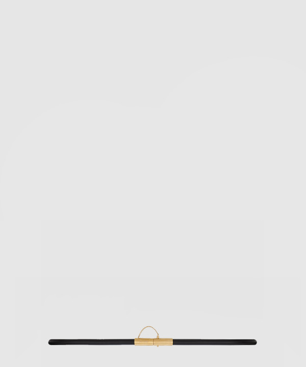 생로랑 부드러운 가죽 소재의 T-바 버클 벨트 756469