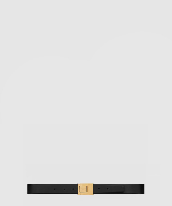 생로랑 부드러운 가죽 소재의 생 로랑 스퀘어 버클 벨트 733514