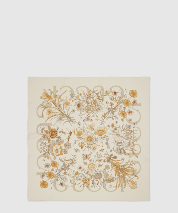 구찌 프린트 실크 까레 810042