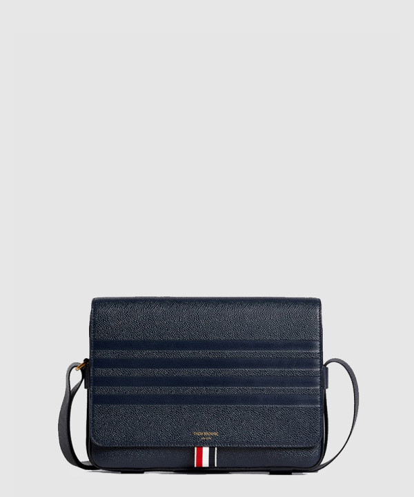 톰브라운 4-bar 엠보스 리포터백 MAG139