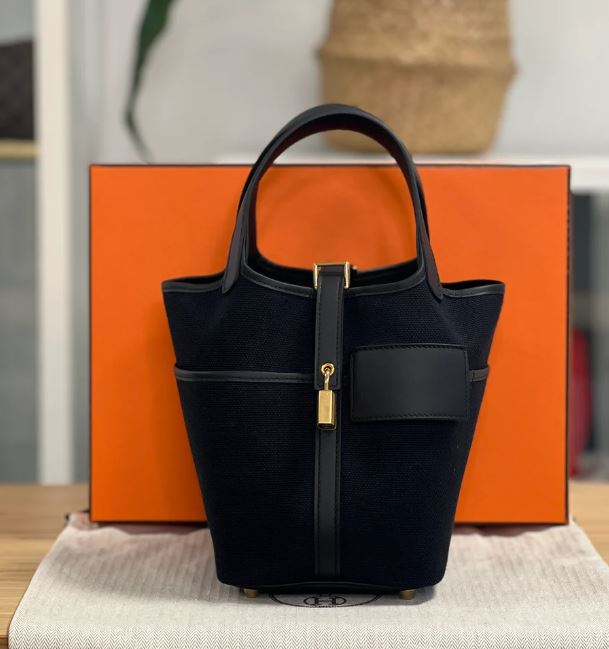 에르메스 피코탄 카고