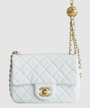샤넬 클래식 골드볼 플랩백 미니 화이트