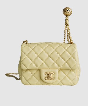 샤넬 쁘띠삭 골드볼 플랩백 뉴미니 옐로우