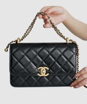 샤넬 클래식 미니 WOC 22 블랙