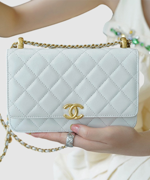 샤넬 WOC 체인 월렛 화이트