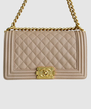 샤넬 보이백 미듐 베이지 금장 캐비어