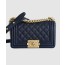 샤넬 보이백 스몰 다크블루 금장 캐비어