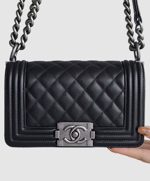 샤넬 보이백 스몰 블랙 은장 캐비어