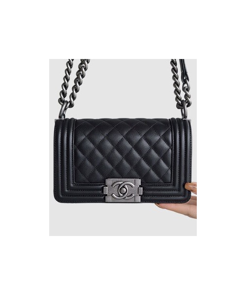 샤넬 보이백 스몰 블랙 은장 캐비어