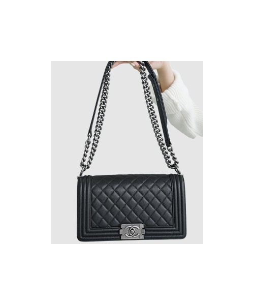 샤넬 캐비어 보이백 라지 실버 버클