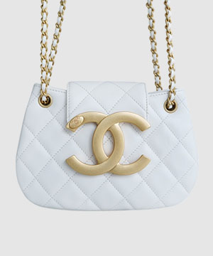 샤넬 24C 크루즈 메신저 백 스몰 빅로고 화이트