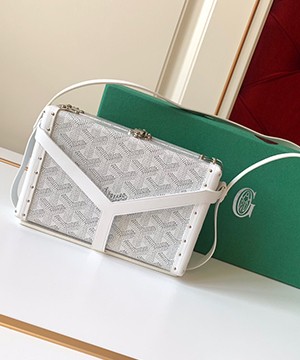 고야드 19FW 트렁크 스트랩백 화이트