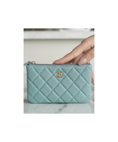 샤넬 클래식 미니 파우치 캐비어 은장 소라 A82365