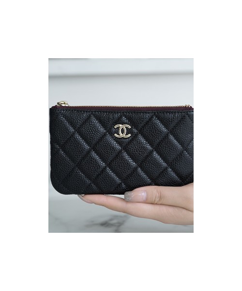 샤넬 클래식 미니 파우치 캐비어 은장 A82365