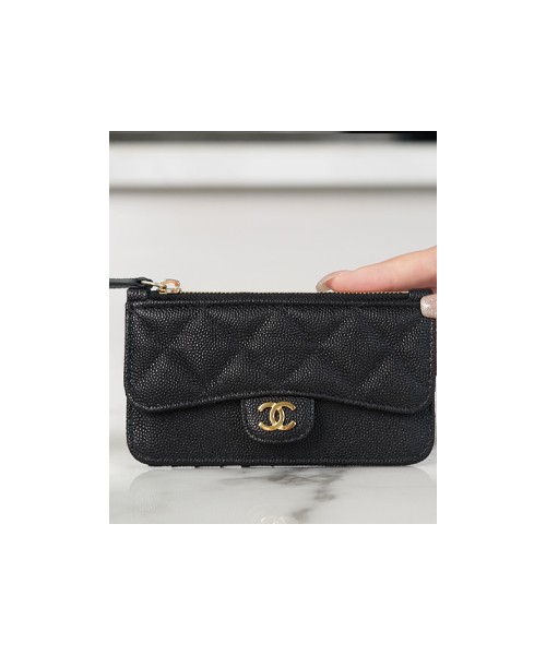 샤넬 클래식 플랫 지퍼 카드지갑 캐비어 금장 AP2570