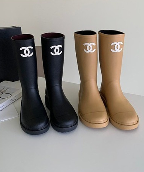 샤넬 레인부츠