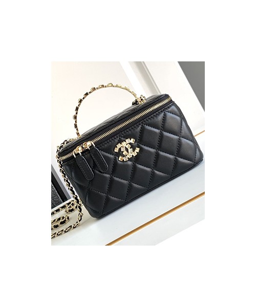 샤넬 24A 스트라고 CC로고 직사각 베니티백 A96095