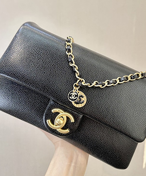 샤넬 스몰 플랩 백 그레인드 카프스킨