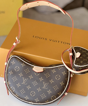 루이비통 크로와상 크로스백 M46828