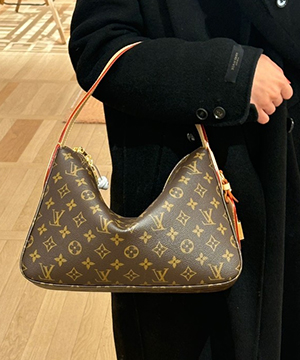 루이비통 24FW 슬라우치 PM M11952