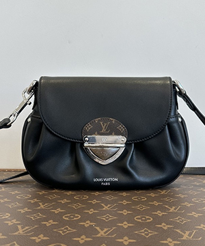 루이비통 선셋 바이브 M12192