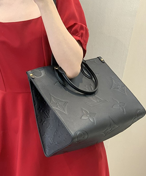 루이비통 온더고 MM 블랙 M45595