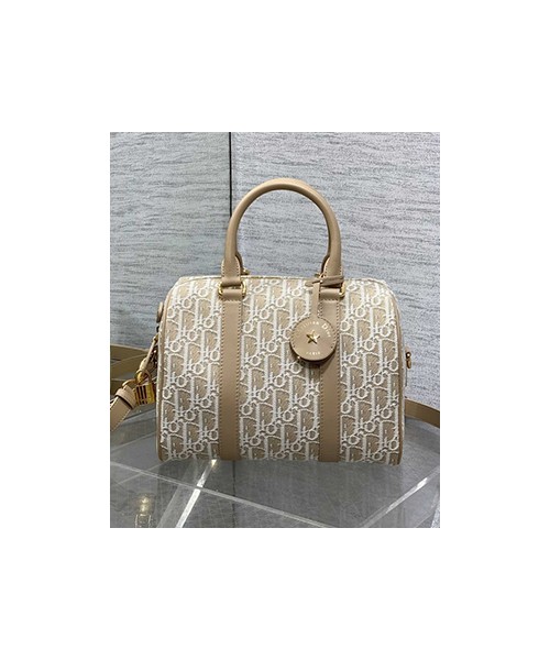 디올 그루브 토트백 25