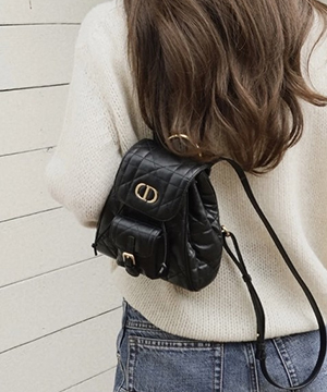 디올 카로 백팩 스몰 블랙