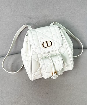 디올 카로 백팩 스몰 화이트