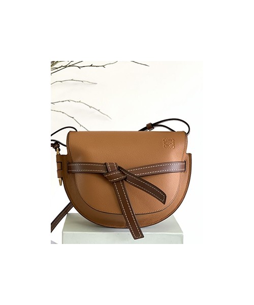 로에베 게이트 미니 숄더백