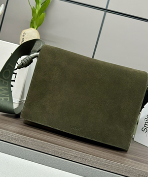 로에베 플라멩코 스웨이드 크로스백