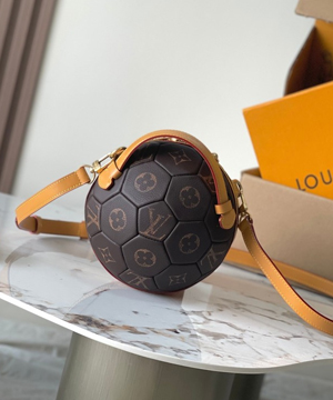 루이비통 모노그램 축구공 백 M13894