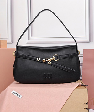 미우미우 어드벤처 숄더백 5BC182