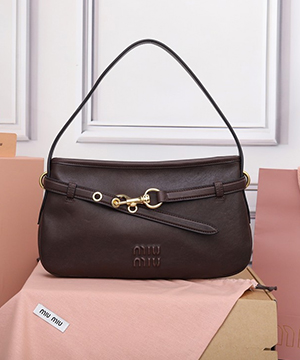 미우미우 어드벤처 숄더백 5BC182