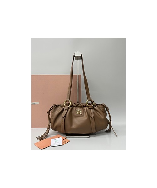 미우미우 조이 나파 레더백 5BG306